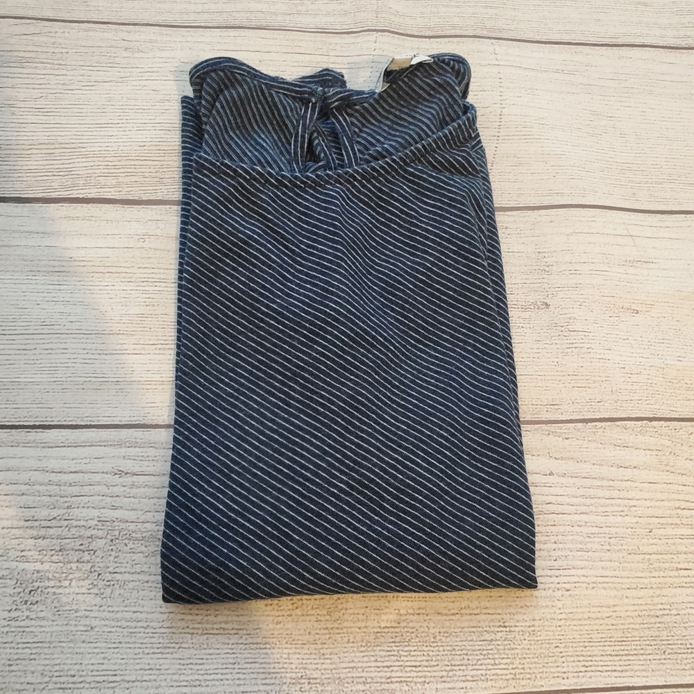 Splendid navy and white casual tank. Size 14 girls.